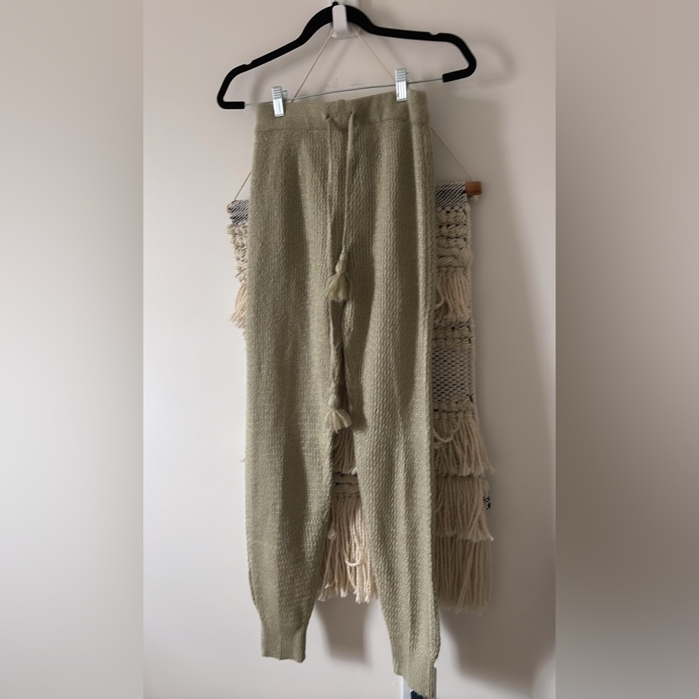 NWT Flook The Label Mohair Wool Tapered Knit Jogger Pants Tassle Medium - Picture 2 of 5